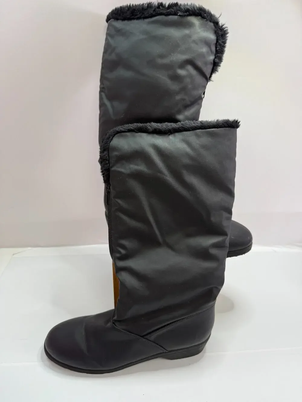 Trotters Black Winter Boots Faux Fur Lined Zip Warm Cozy Snow Cold Weather 8
